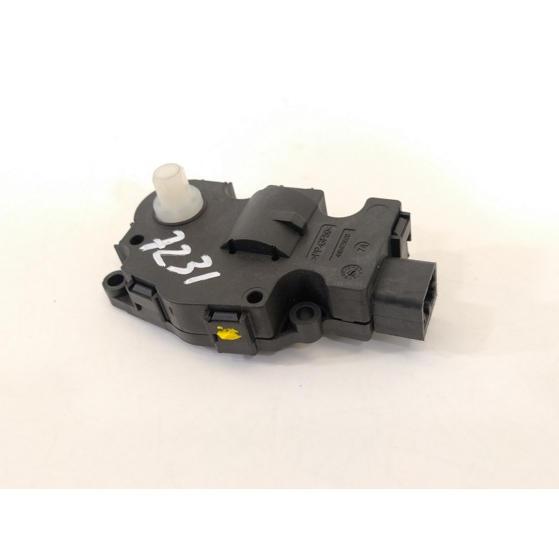 Recambio de motor apertura trampillas climatizador para bmw serie 5 touring (f11) 530d xdrive referencia OEM IAM EFB490 K9749007