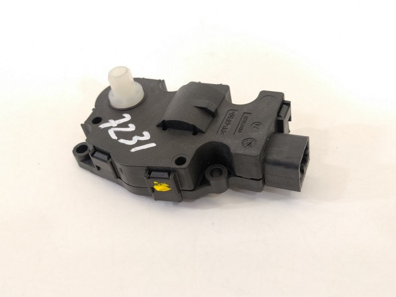 Recambio de motor apertura trampillas climatizador para bmw serie 5 touring (f11) 530d xdrive referencia OEM IAM EFB490 K9749007