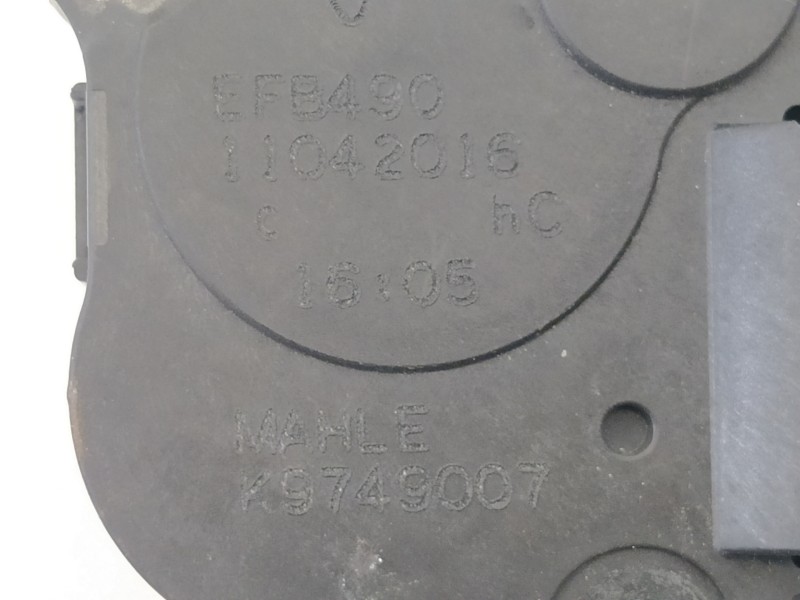 Recambio de motor apertura trampillas climatizador para bmw serie 5 touring (f11) 530d xdrive referencia OEM IAM EFB490 K9749007