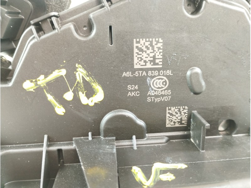 Recambio de cerradura puerta trasera derecha para volkswagen t-roc advance referencia OEM IAM 5TA839016L  