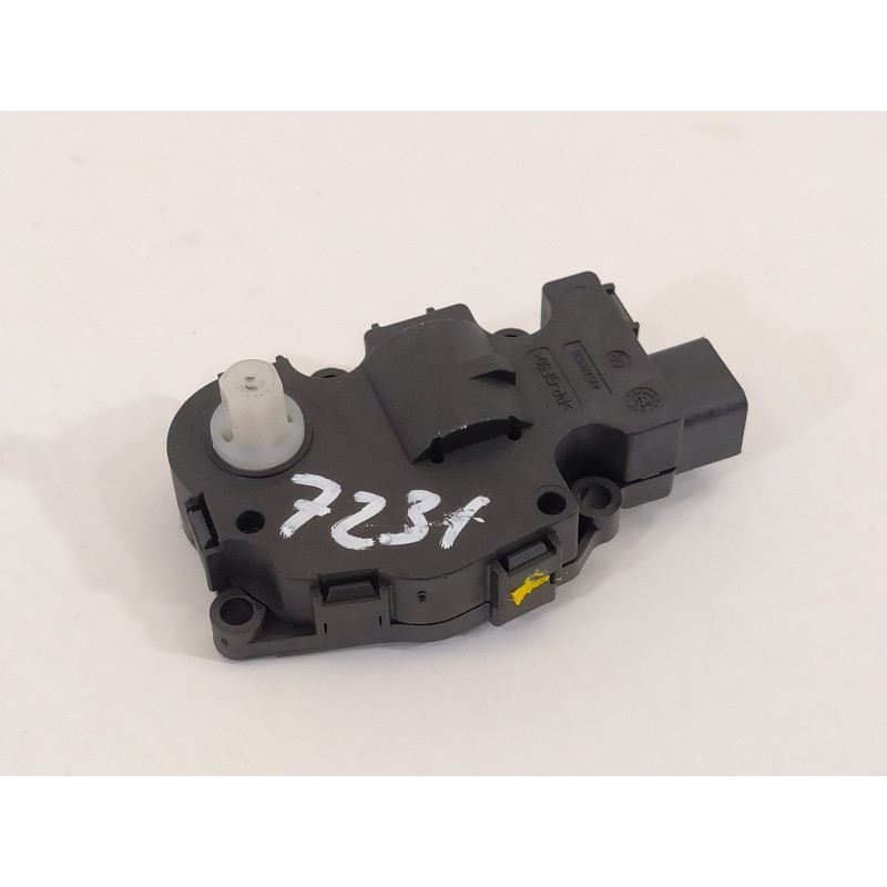 Recambio de motor apertura trampillas climatizador para bmw serie 5 touring (f11) 530d xdrive referencia OEM IAM EFB490 K9749007