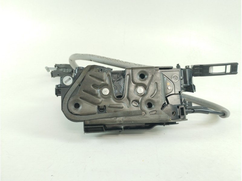 Recambio de cerradura puerta trasera izquierda para volkswagen t-roc advance referencia OEM IAM 5TA839015L  