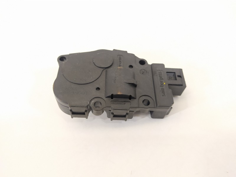 Recambio de motor apertura trampillas climatizador para bmw serie 5 touring (f11) 530d xdrive referencia OEM IAM EFB490 K9749007