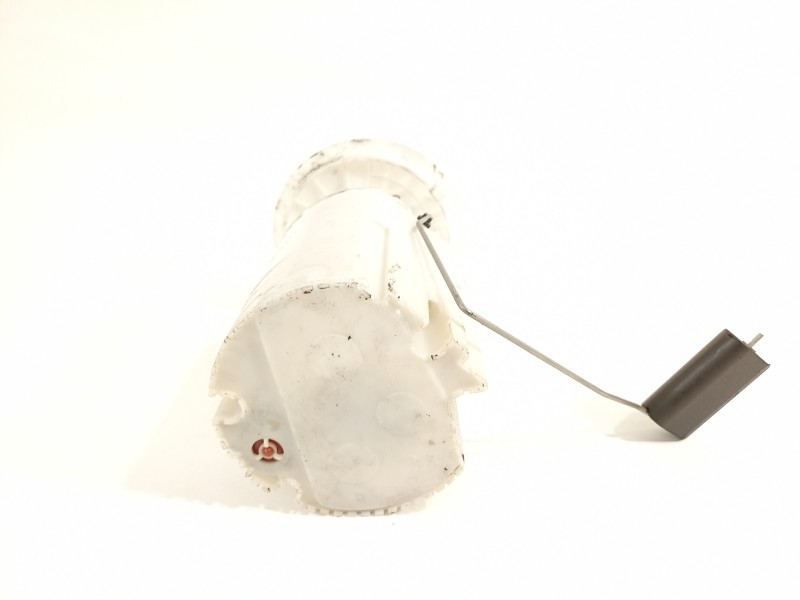 Recambio de bomba combustible para nissan pulsar (c13) acenta referencia OEM IAM 580203161 170401KB0A 