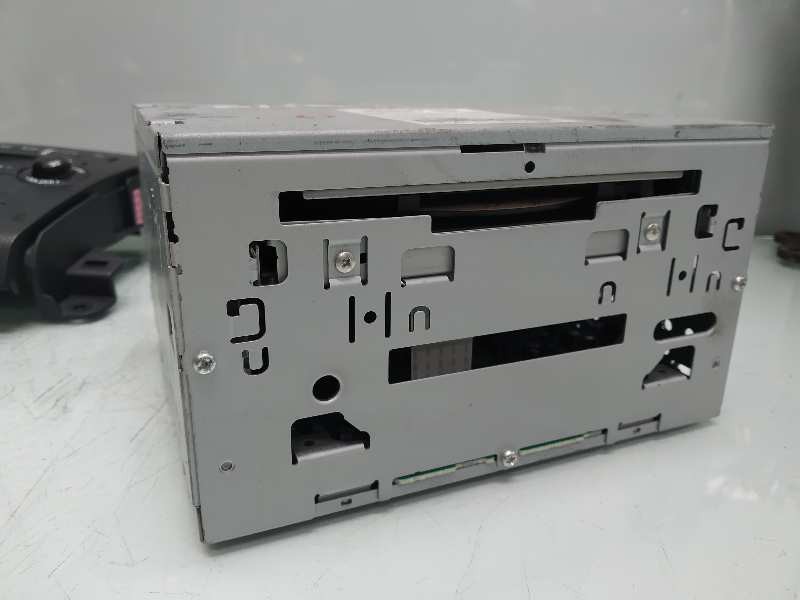 Recambio de sistema audio / radio cd para citroën c-crosser xtr referencia OEM IAM 8002A139XA 8701A363 