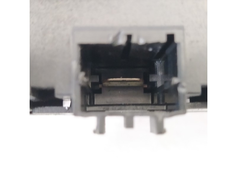 Recambio de caja reles / fusibles para bmw serie 5 touring (f11) 530d xdrive referencia OEM IAM 61149252815 9252815 