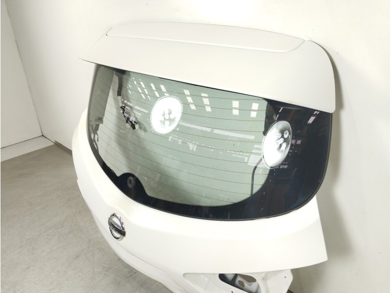 Recambio de porton trasero para nissan pulsar (c13) acenta referencia OEM IAM   