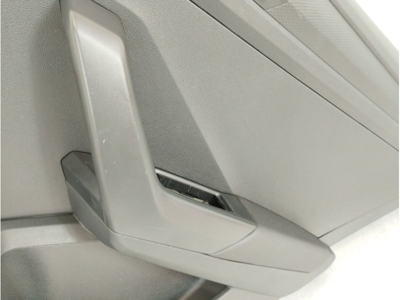 Recambio de guarnecido puerta trasera derecha para volkswagen t-roc advance referencia OEM IAM 2GA867212  