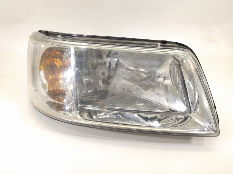 Recambio de faro derecho para volkswagen t5 transporter/furgoneta combi city referencia OEM IAM   