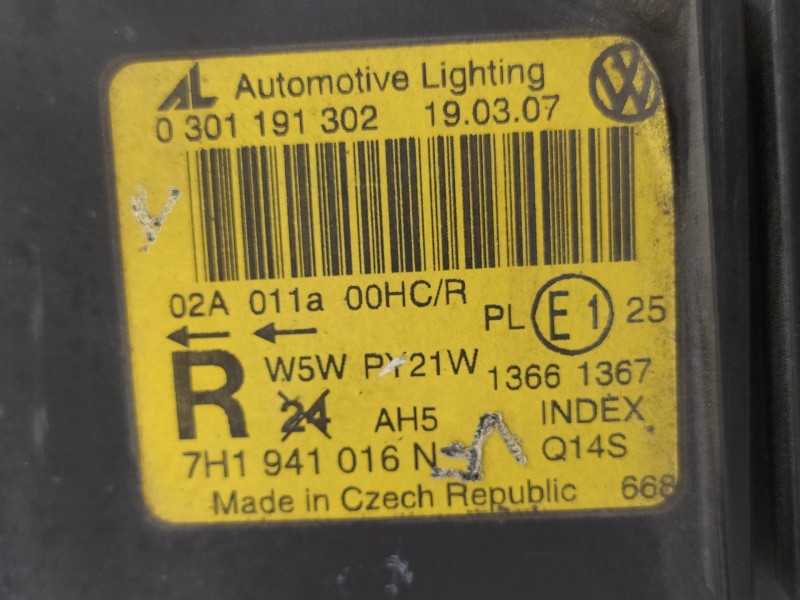 Recambio de faro derecho para volkswagen t5 transporter/furgoneta combi city referencia OEM IAM   