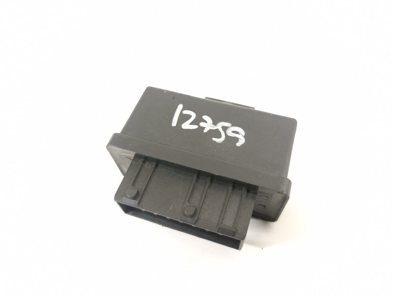 Recambio de rele inyeccion para peugeot 308 gt referencia OEM IAM 240107  