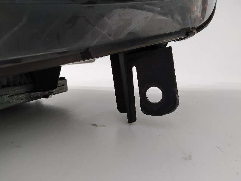 Recambio de faro izquierdo para peugeot 407 st confort pack referencia OEM IAM   