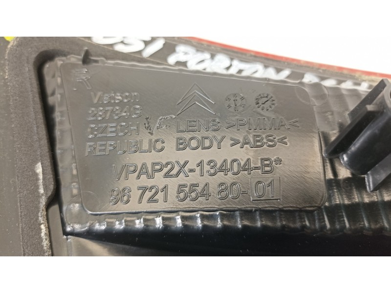 Recambio de piloto trasero derecho en porton para citroën c4 lim. collection referencia OEM IAM 9672155480  