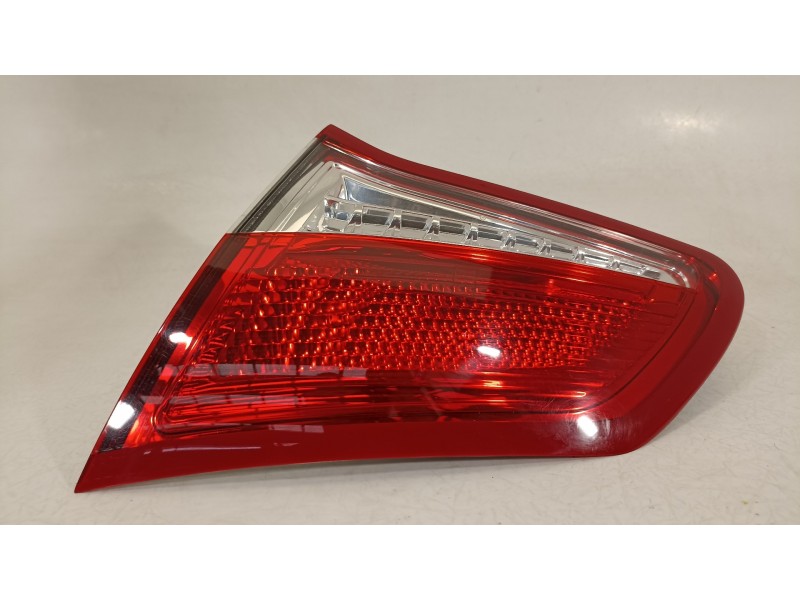 Recambio de piloto trasero derecho en porton para citroën c4 lim. collection referencia OEM IAM 9672155480  