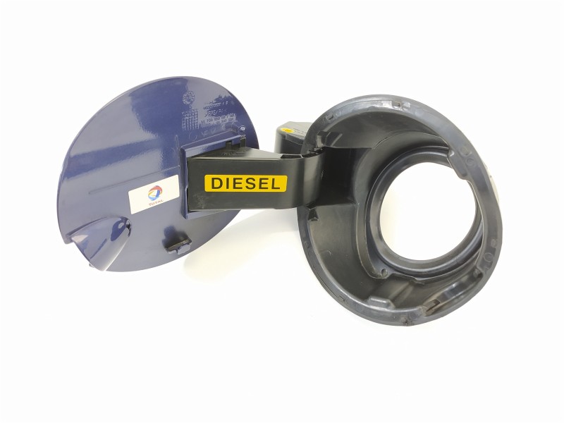 Recambio de tapa exterior combustible para peugeot 208 active referencia OEM IAM 9673905980  