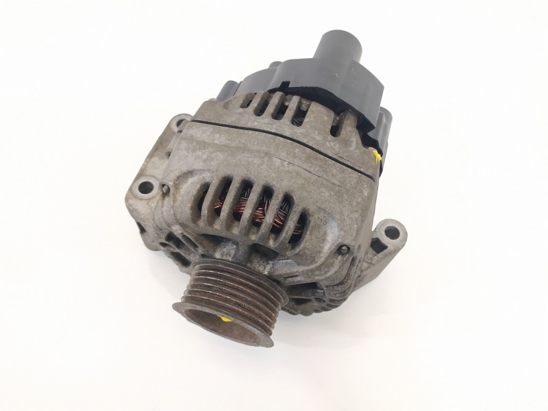 Recambio de alternador para fiat fiorino sx furg. referencia OEM IAM 51784847 2543484A TG8S021