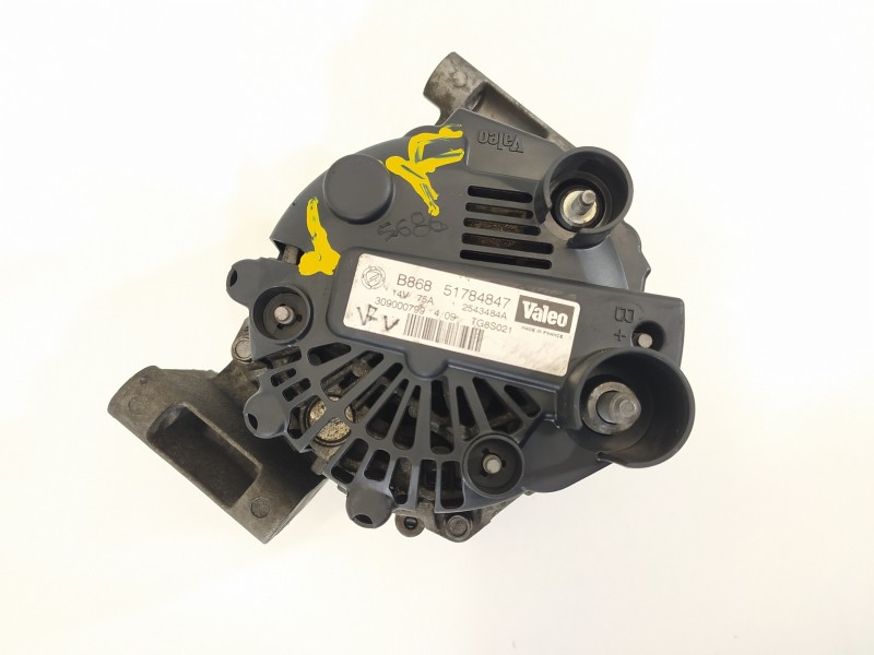 Recambio de alternador para fiat fiorino sx furg. referencia OEM IAM 51784847 2543484A TG8S021