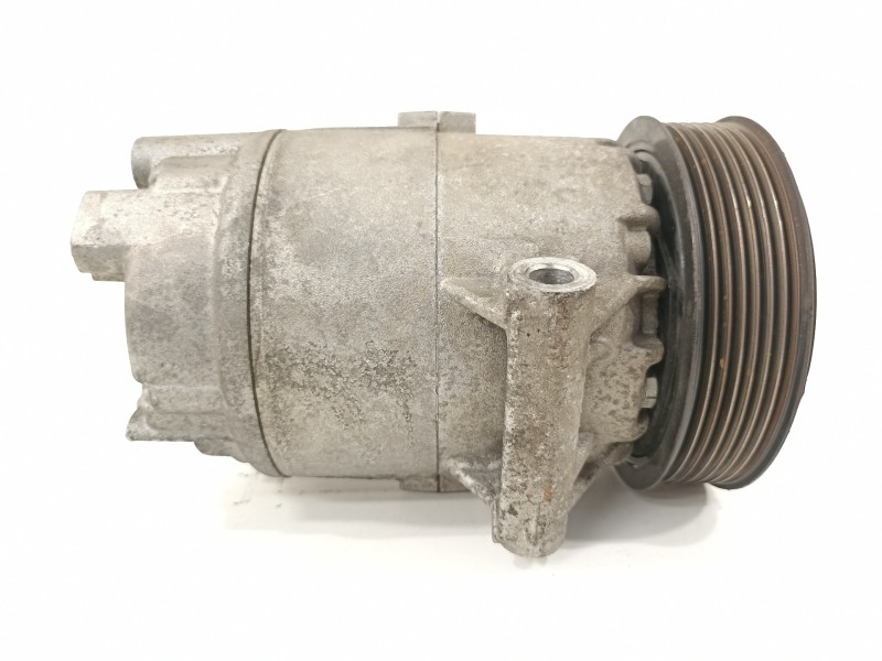Recambio de compresor aire acondicionado para renault megane ii berlina 5p confort dynamique referencia OEM IAM 8200678499  