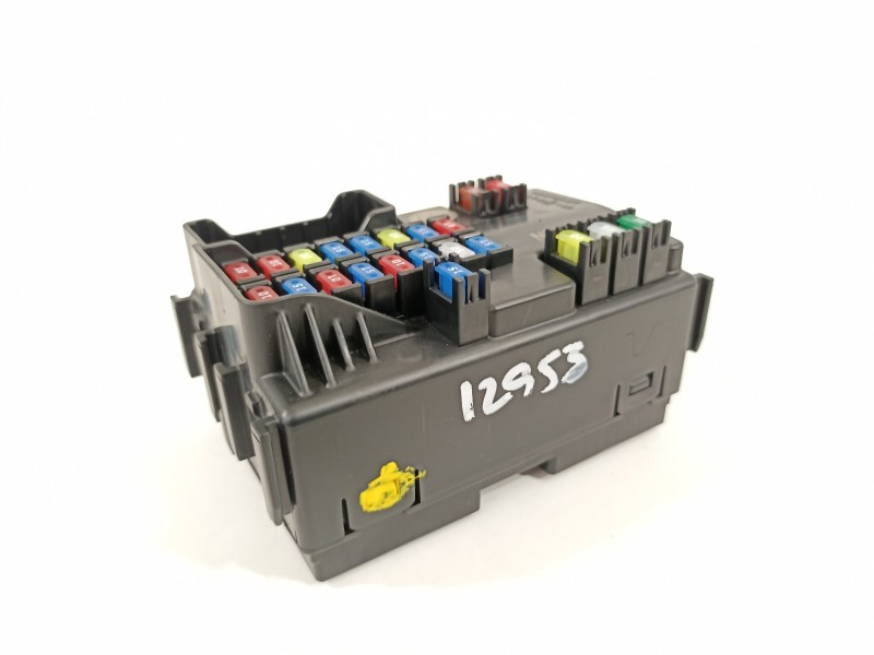 Recambio de caja reles / fusibles para kia xceed m6ah11 referencia OEM IAM 91959J1010  