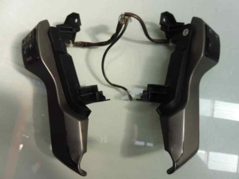 Recambio de mando volante para toyota land cruiser (j15) basis referencia OEM IAM   