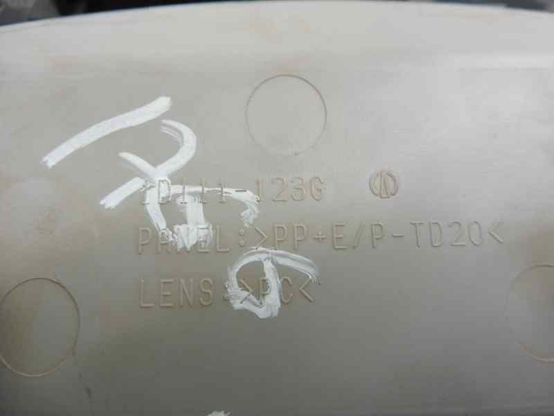 Recambio de luz interior para toyota land cruiser (j15) basis referencia OEM IAM 8A614033G 1D111123G 