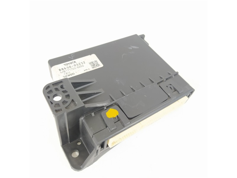 Recambio de modulo electronico para toyota avensis (t27) advance referencia OEM IAM 8865005252 MB1777008200 1777008200