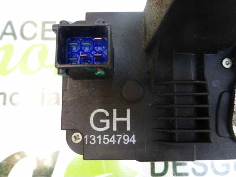 Recambio de cerradura puerta trasera derecha para opel meriva cosmo referencia OEM IAM 13154794  
