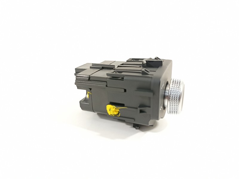 Recambio de mando multifuncion para audi a1 sportback (gba) 25 tfsi básico referencia OEM IAM 82B919600A  