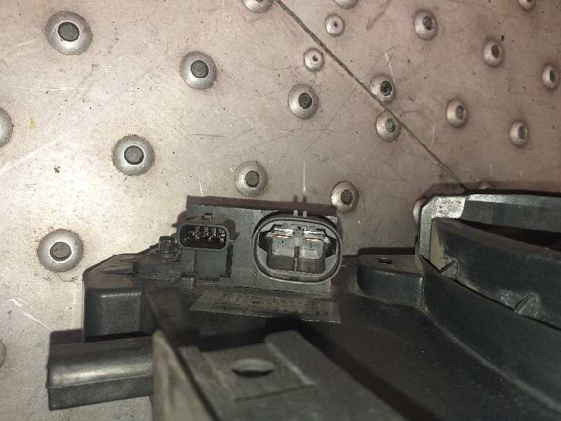 Recambio de electroventilador para dacia sandero laureate referencia OEM IAM 214816812RB  