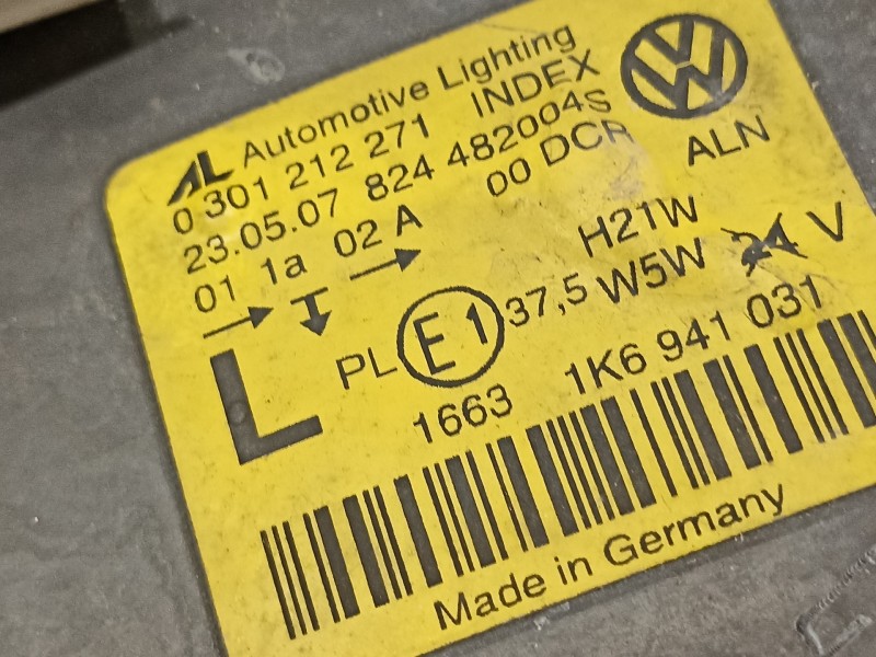 Recambio de faro izquierdo para volkswagen golf v berlina (1k1) gti referencia OEM IAM 1K6941031  