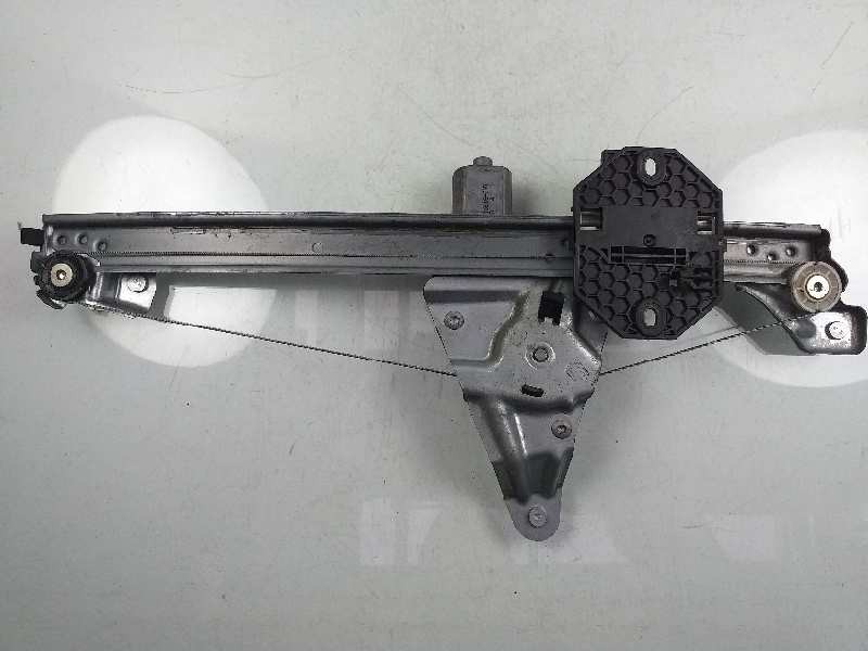 Recambio de elevalunas trasero izquierdo para dacia sandero laureate referencia OEM IAM 827211031R  