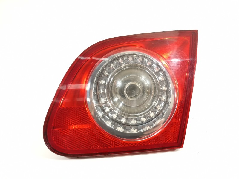 Recambio de piloto trasero derecho en porton para volkswagen passat berlina (3c2) advance referencia OEM IAM 3C5945094E  