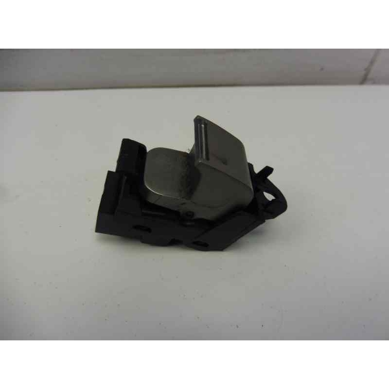 Recambio de mando elevalunas trasero derecho para jaguar xf 3.0 v6 diesel luxury referencia OEM IAM 8X2314717AB 03450900 