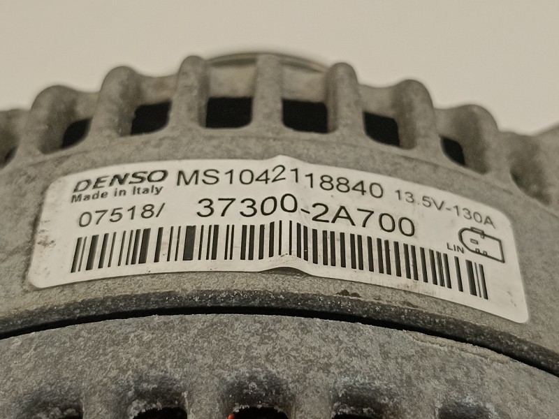 Recambio de alternador para hyundai i30 (pd) essence referencia OEM IAM 373002A700  