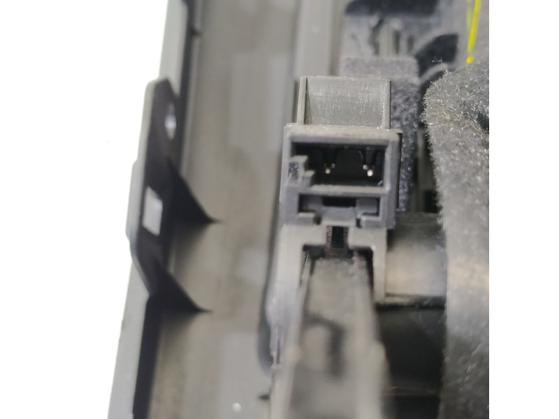 Recambio de guantera para audi a3 (8v) ambiente referencia OEM IAM 8V1857035  