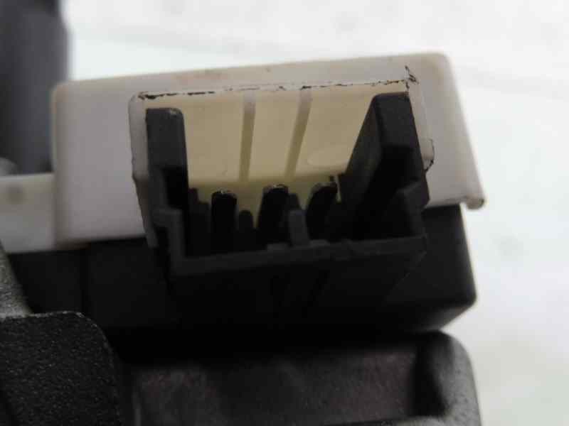 Recambio de motor limpia trasero para fiat multipla (186) jtd 105 elx referencia OEM IAM 46737995  