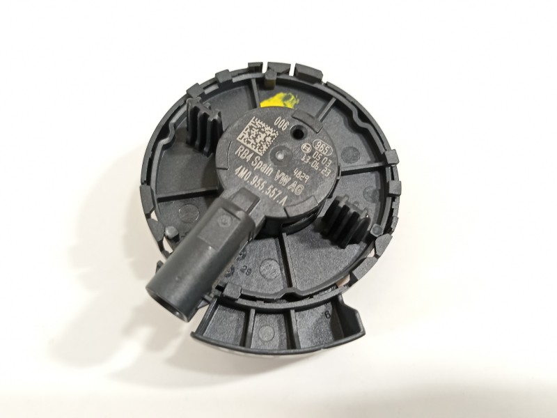 Recambio de sensor para audi a1 sportback (gba) 25 tfsi básico referencia OEM IAM 4M0955557A  