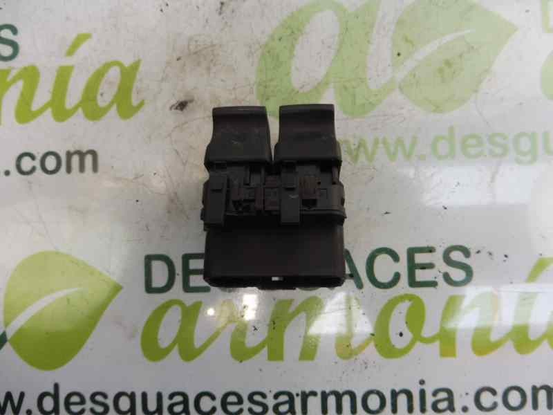 Recambio de mando elevalunas delantero izquierdo para renault master kasten l2h2 hka 3,5t referencia OEM IAM 8200108269  