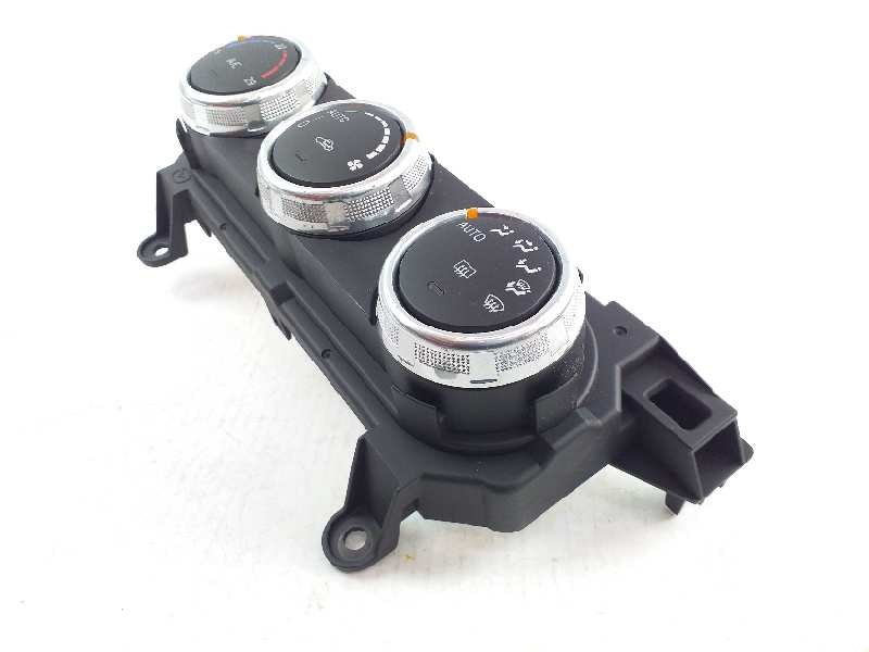 Recambio de mando climatizador para mazda 2 lim. () exclusive-line referencia OEM IAM DA6C61190B  