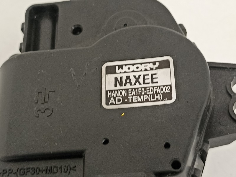 Recambio de motor apertura trampillas climatizador para hyundai i30 (pd) essence referencia OEM IAM EA1F0EDFAD02  