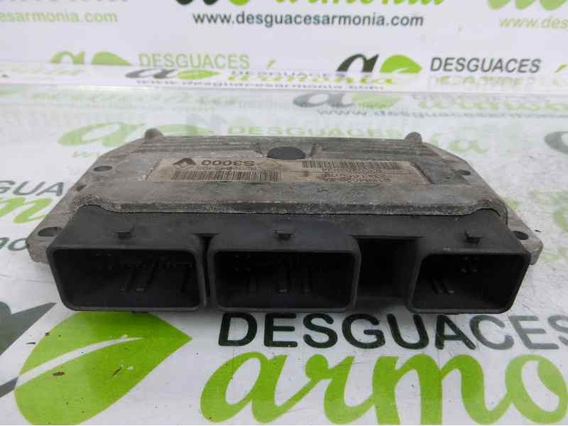 Recambio de centralita motor uce para renault megane ii berlina 5p authentique referencia OEM IAM 8200242405 8200283924 