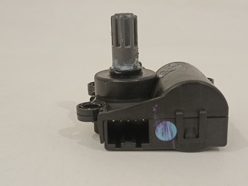 Recambio de motor apertura trampillas climatizador para hyundai i30 (pd) essence referencia OEM IAM D332EDFAA02  