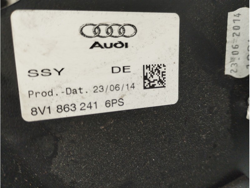 Recambio de consola central para audi a3 (8v) ambiente referencia OEM IAM 8V1863241  