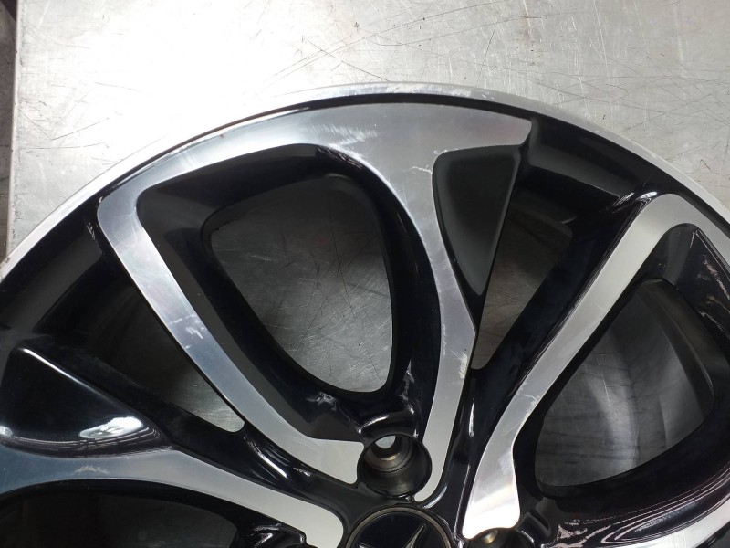 Recambio de llanta para ds 4 style referencia OEM IAM 9688904377  