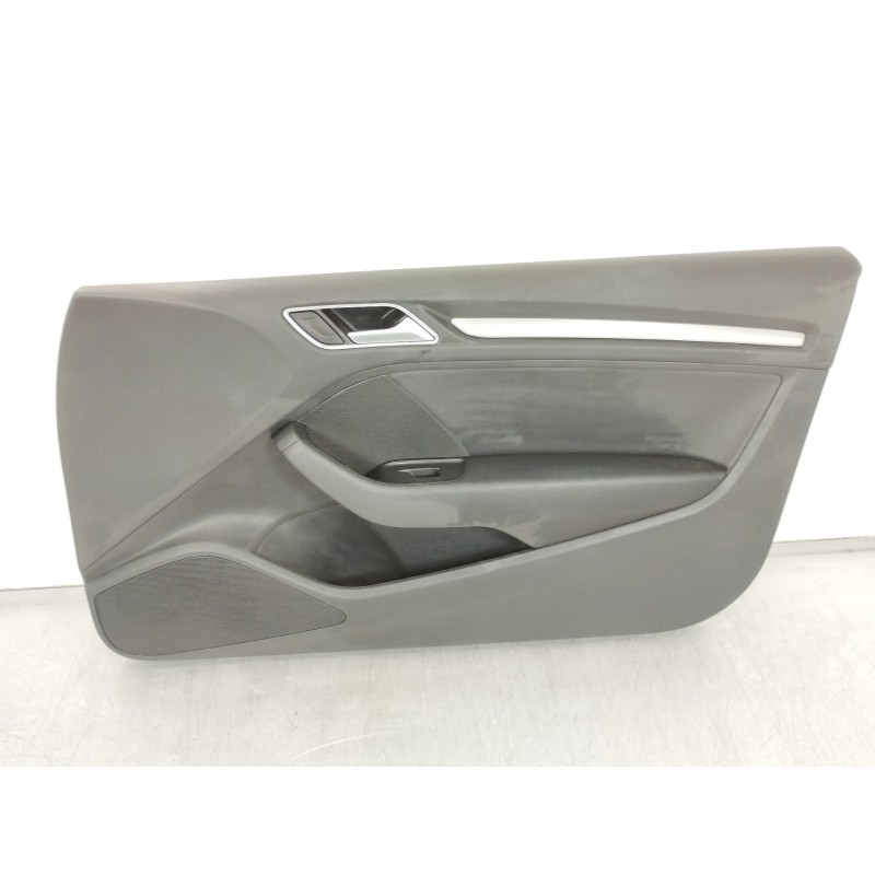 Recambio de guarnecido puerta delantera derecha para audi a3 (8v) ambiente referencia OEM IAM 8V3867106  