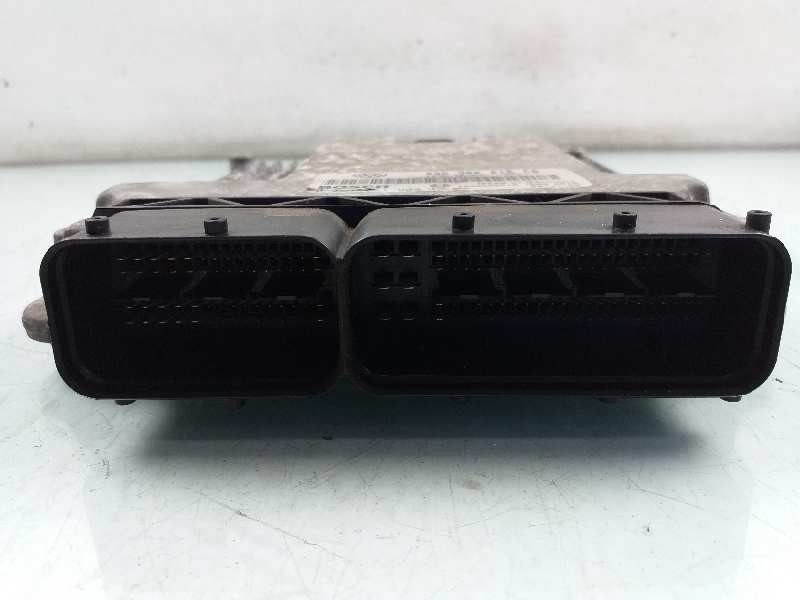 Recambio de centralita motor uce para volkswagen golf v berlina (1k1) sportline referencia OEM IAM 03G906016CB 0281011900 