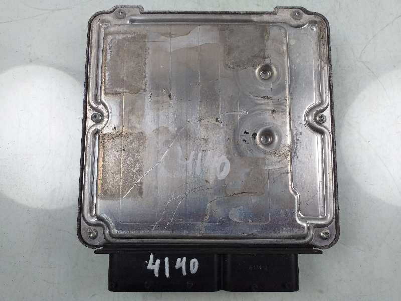 Recambio de centralita motor uce para volkswagen golf v berlina (1k1) sportline referencia OEM IAM 03G906016CB 0281011900 