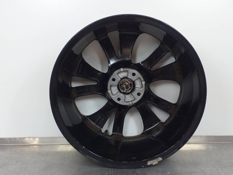 Recambio de llanta para ds 4 style referencia OEM IAM 9688904377  