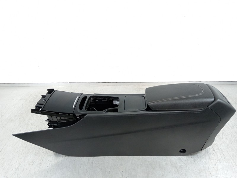 Recambio de apoyabrazos central para opel insignia grand sport business referencia OEM IAM   