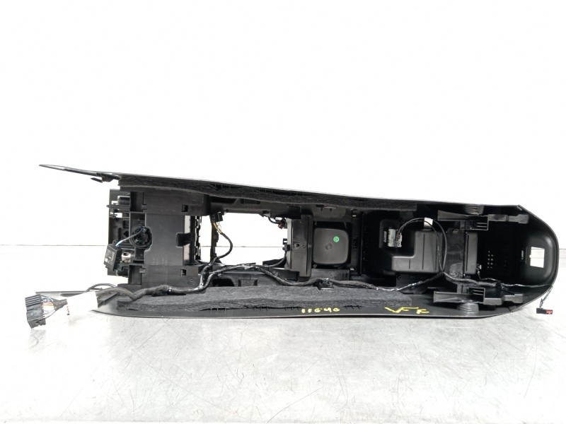 Recambio de apoyabrazos central para opel insignia grand sport business referencia OEM IAM   